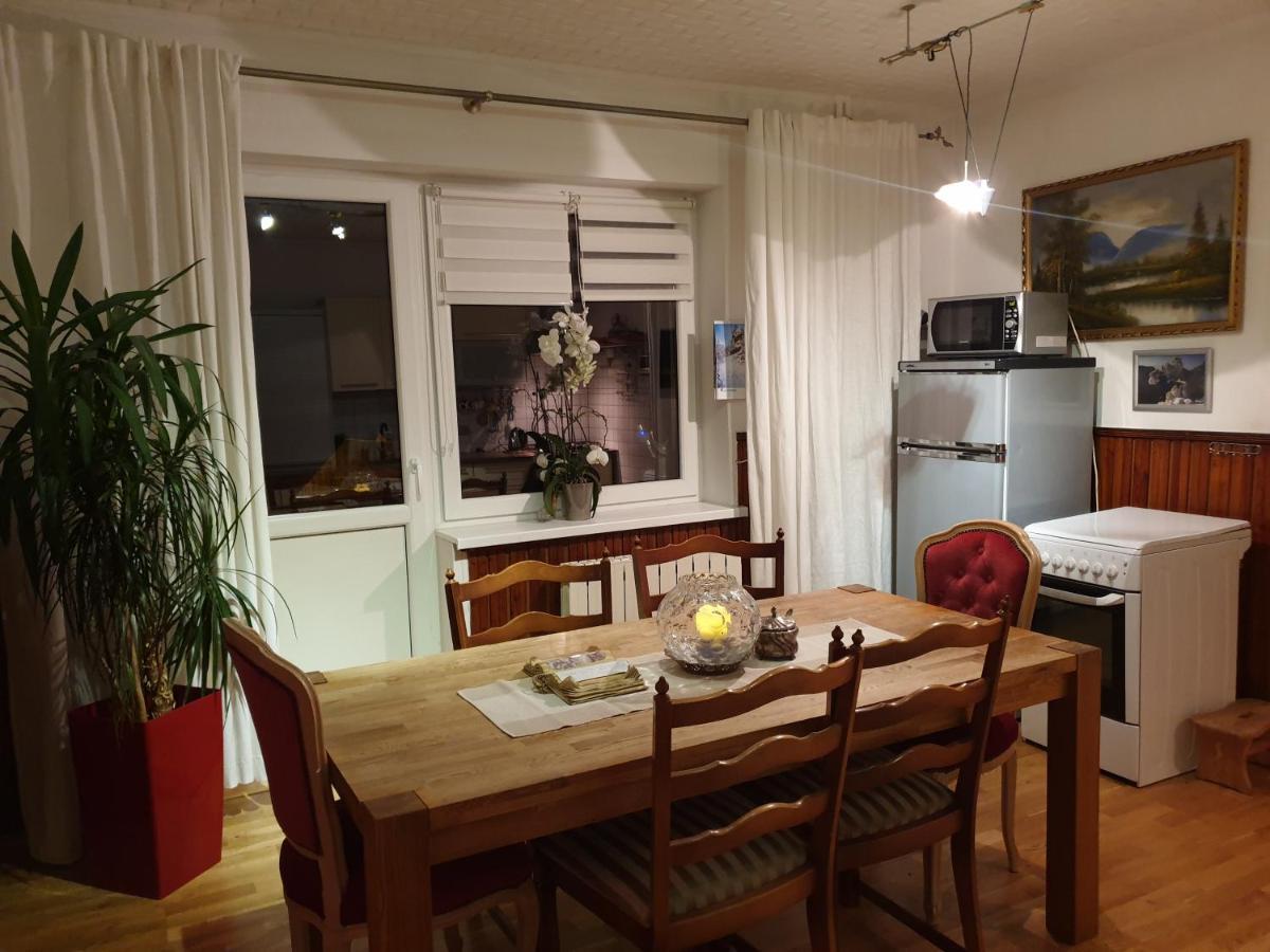 Sloneczne Apartamenty Krościenko Exteriör bild