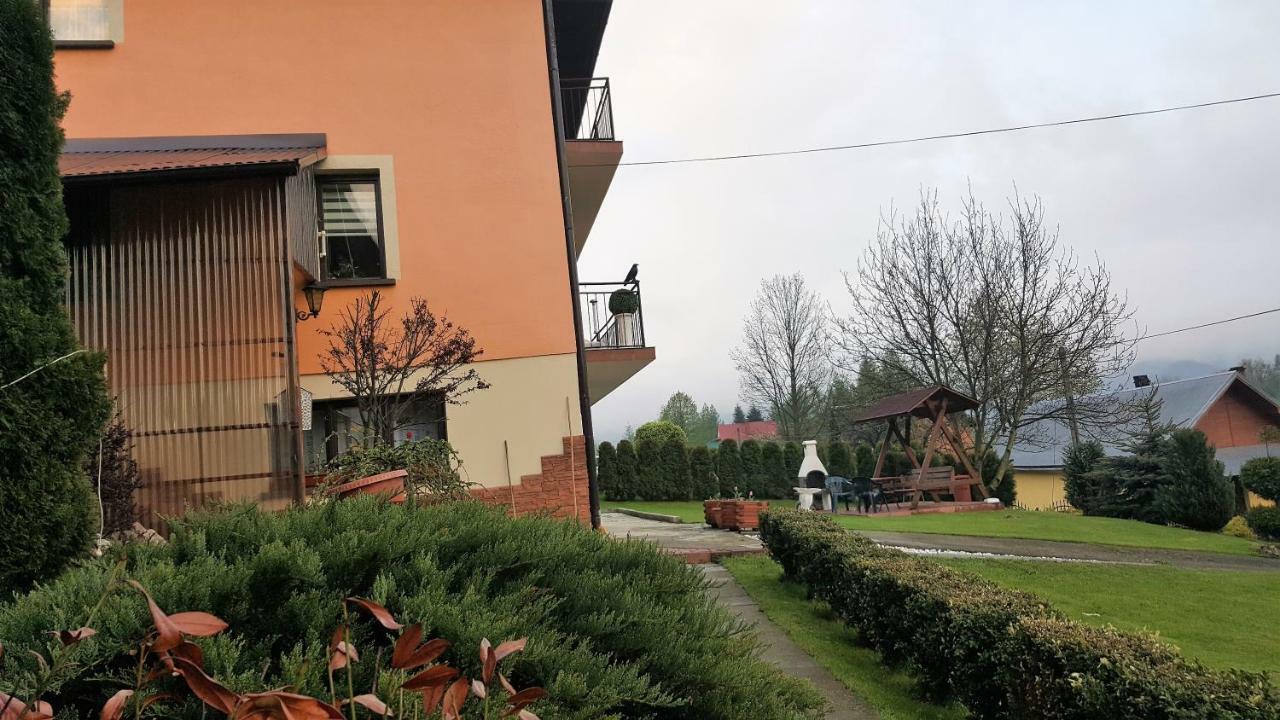 Sloneczne Apartamenty Krościenko Exteriör bild